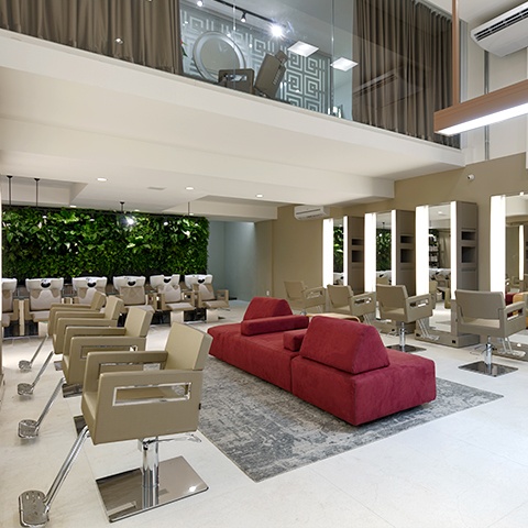 Poltrona Elegance Plus Baixo